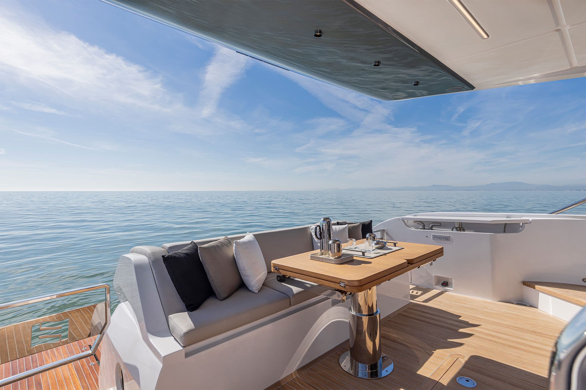 2025 Ferretti Yachts 580 - 39
