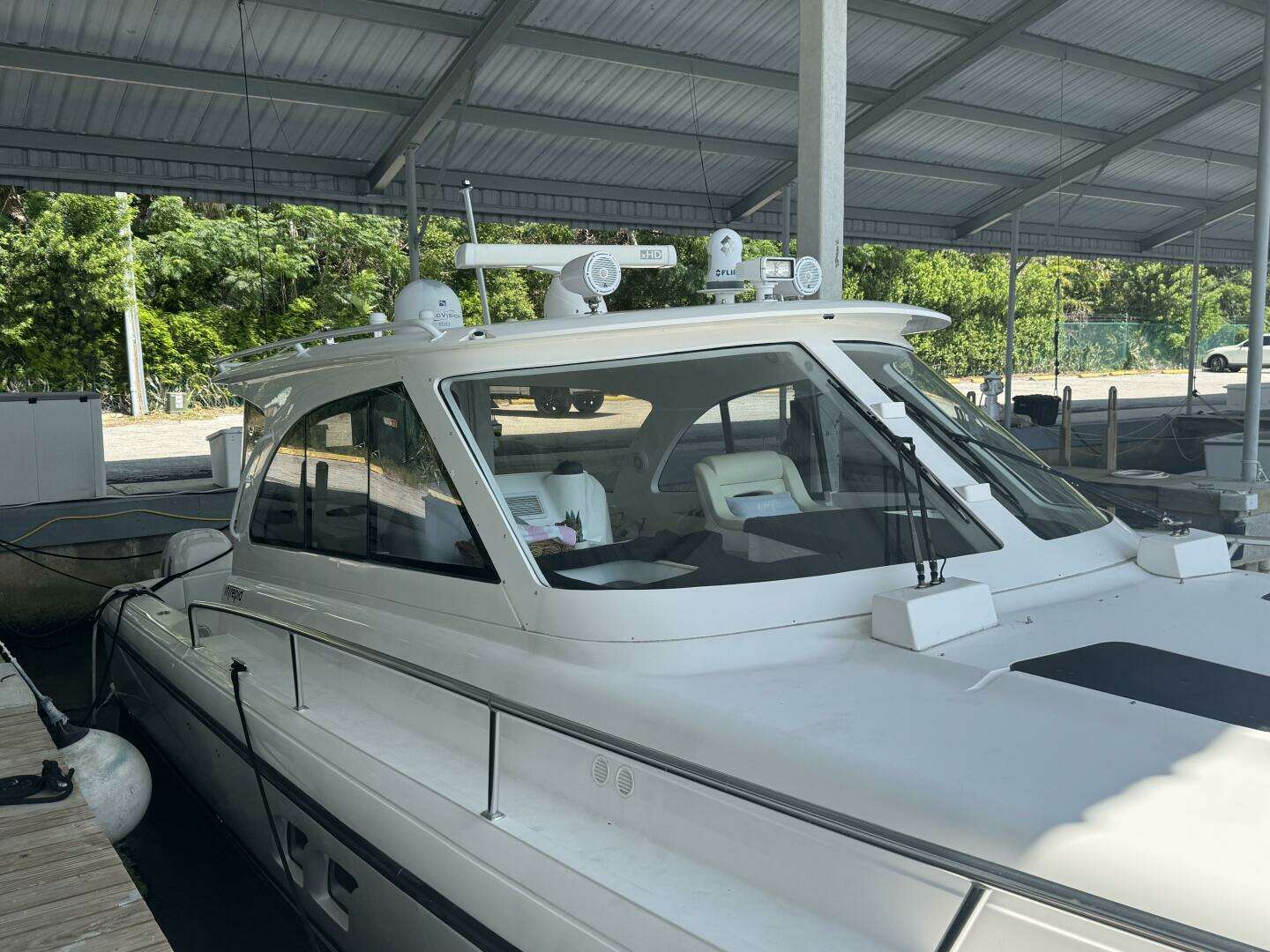 2012 Intrepid 475 Sport Yacht Enclosed - Image 6