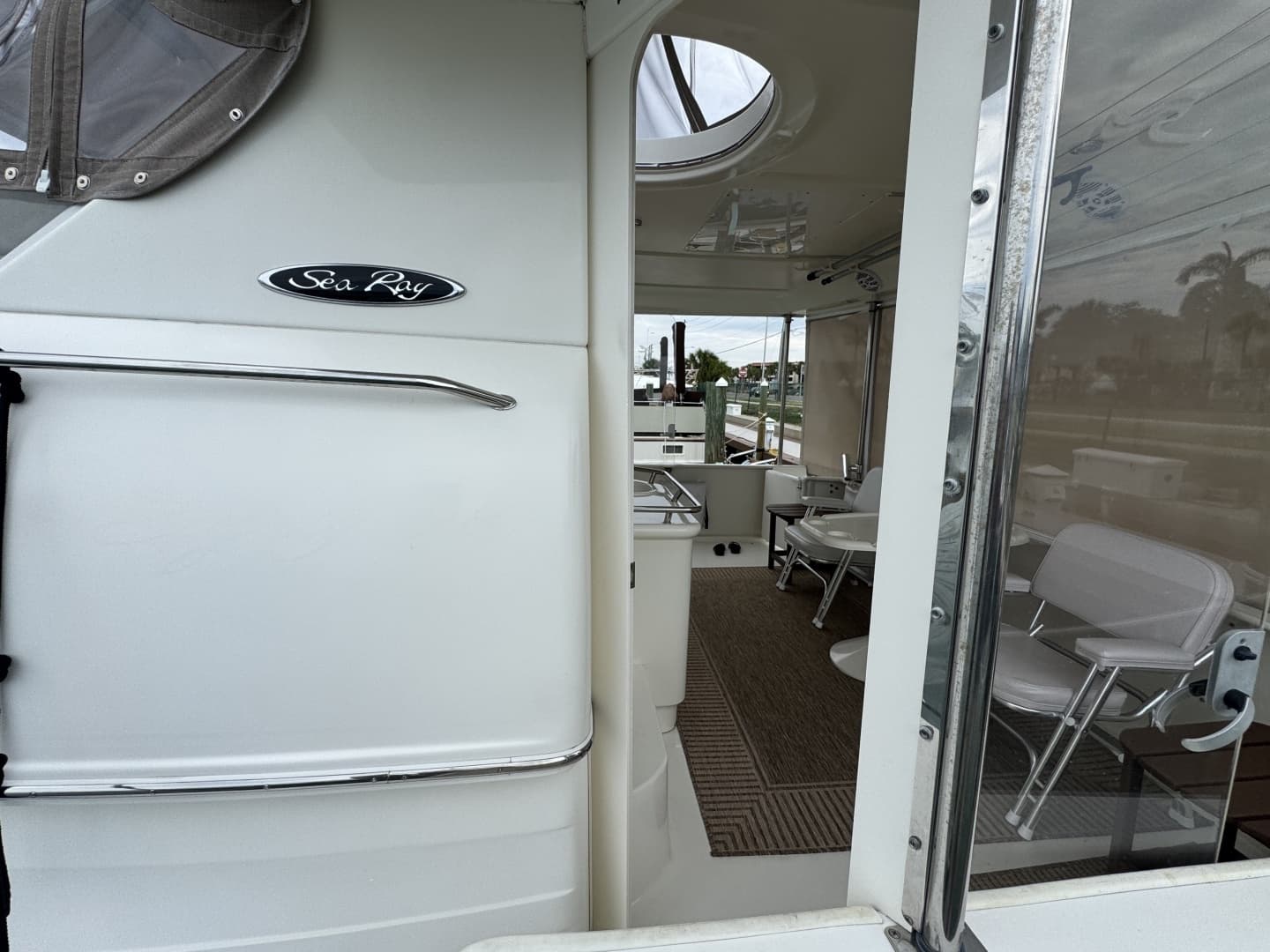 2001 Sea Ray 380 Aft Cabin - Image 12
