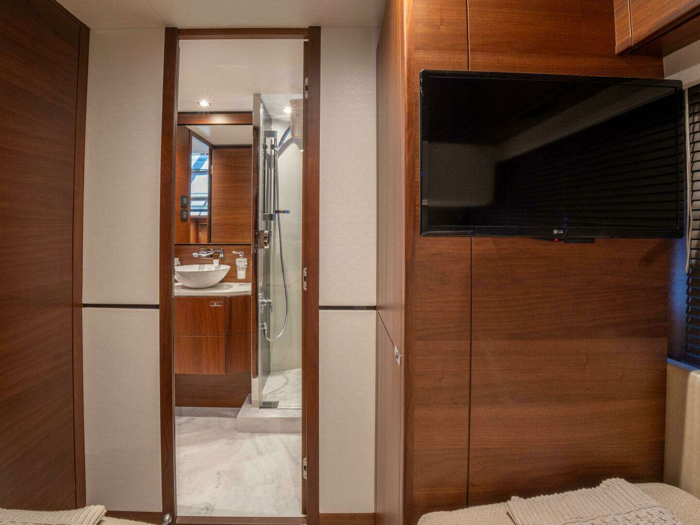 2020 Princess S66 - Image 57