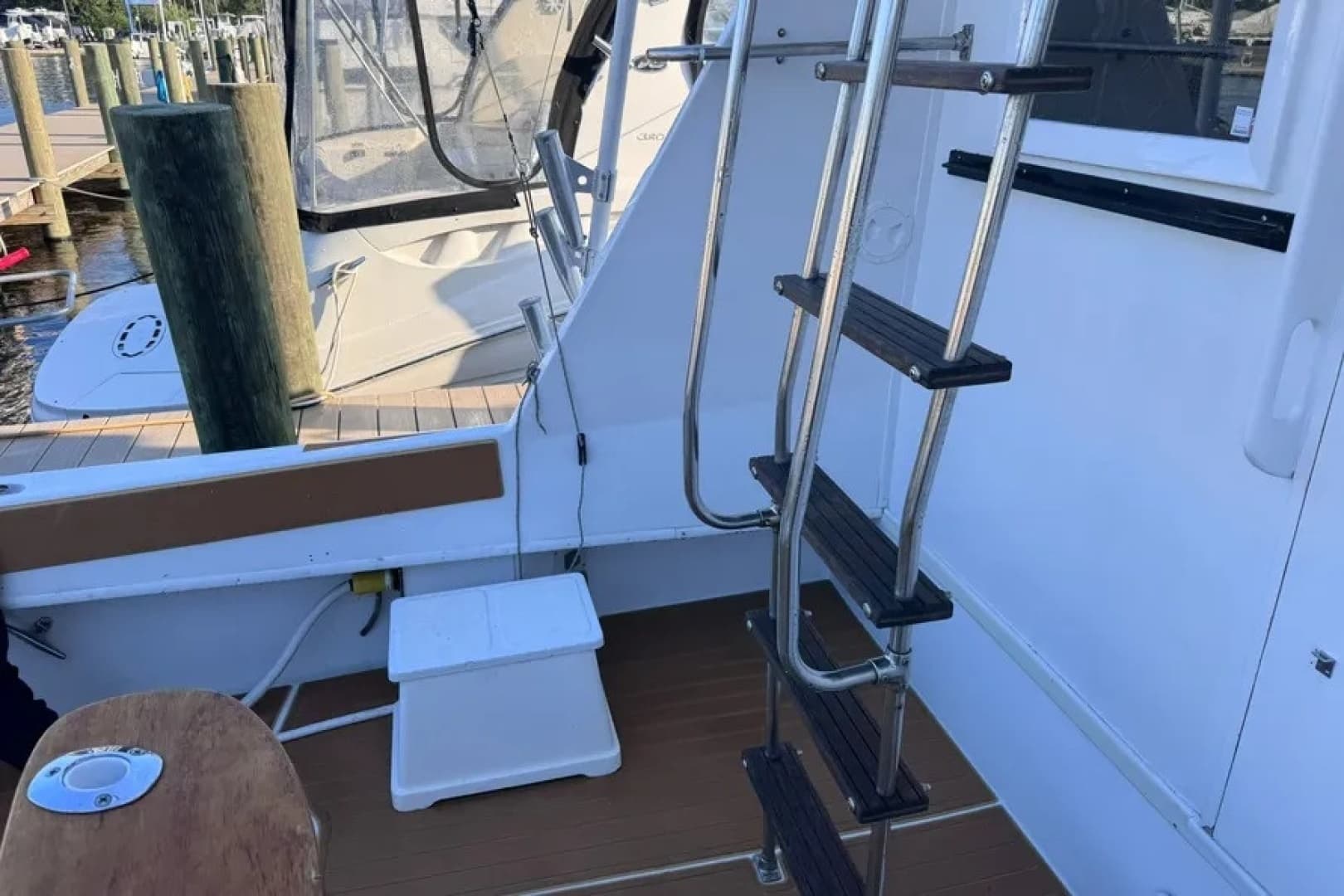 1981 Hatteras 43 Convertible - Image 6