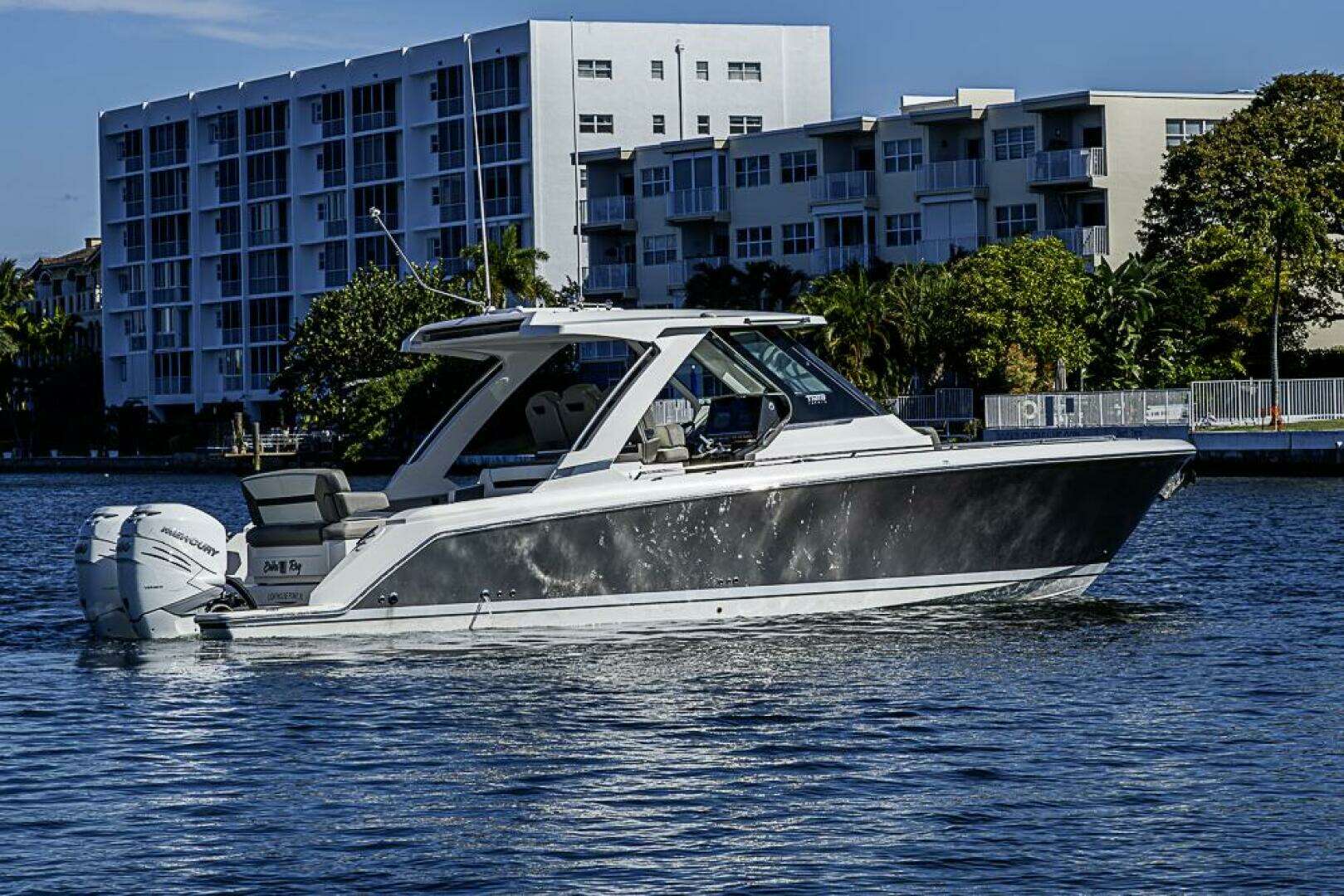 2023 Tiara Yachts 34LS - Image 70