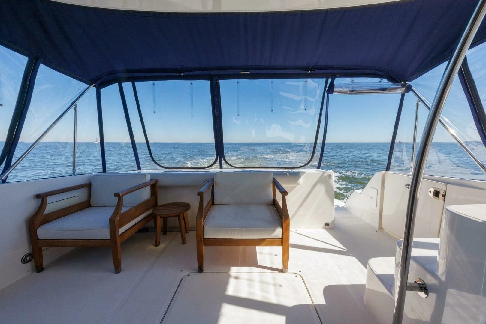 2006 Sea Ray 52 Sedan Bridge - Image 26