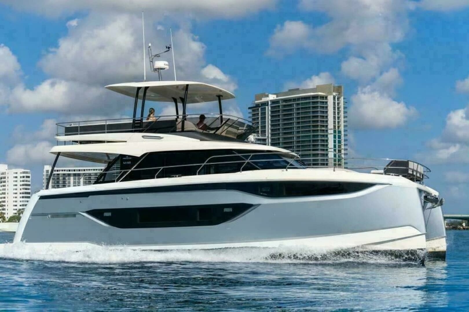 2026 Prestige M48 - Image 30