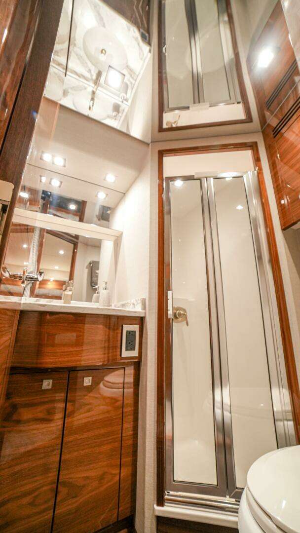 2023 Viking 72 Convertible - Image 93
