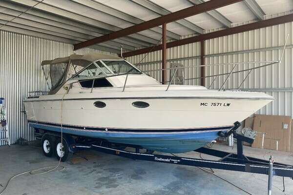 1985 Tiara Sport 2600 Continental - Image 1