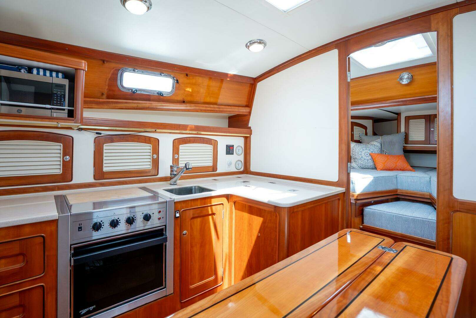 2000 Little Harbor WhisperJet 44 - Image 16