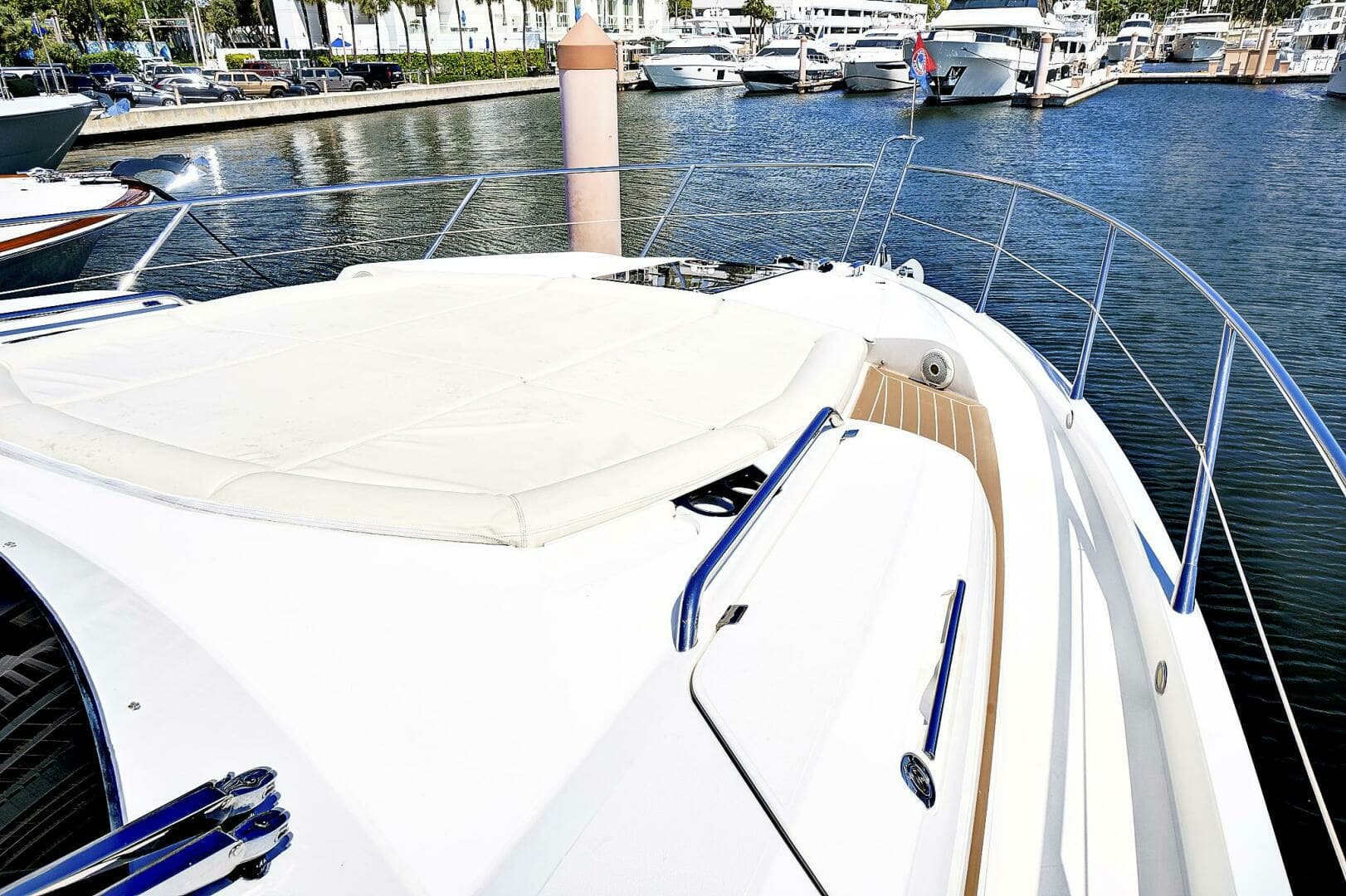 2017 Sunseeker 68 Sport Yacht - Image 8