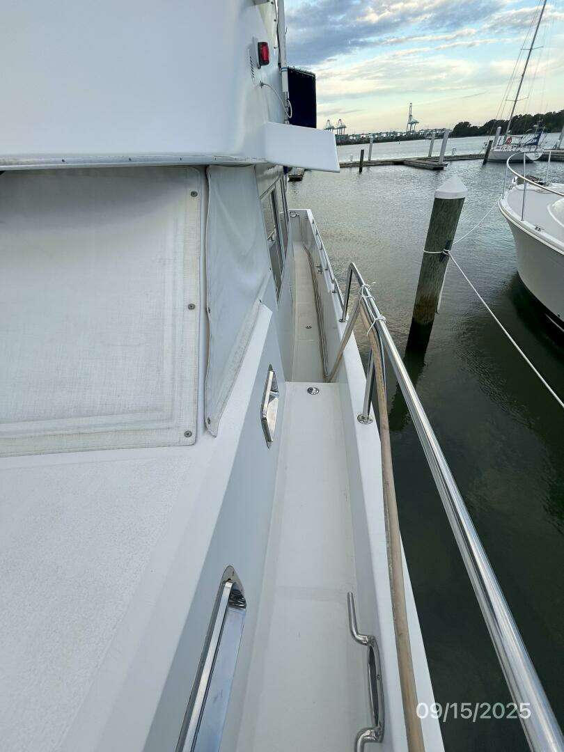 2000 Ocean Alexander 450 Classico - Image 9