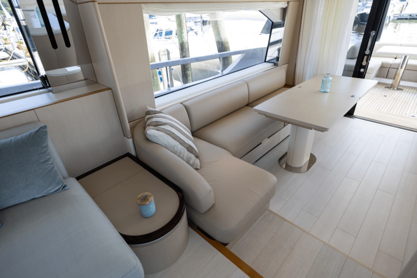 2025 Azimut Fly 68 - Image 19