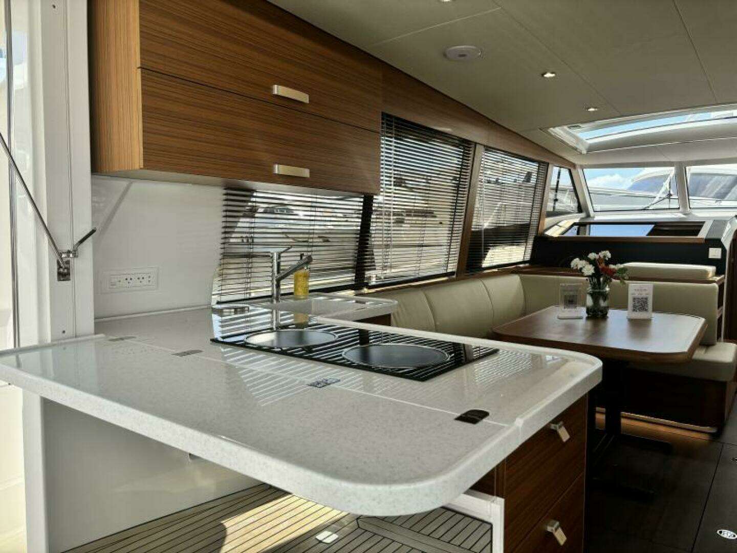 2026 Greenline 40 Hybrid - Image 5