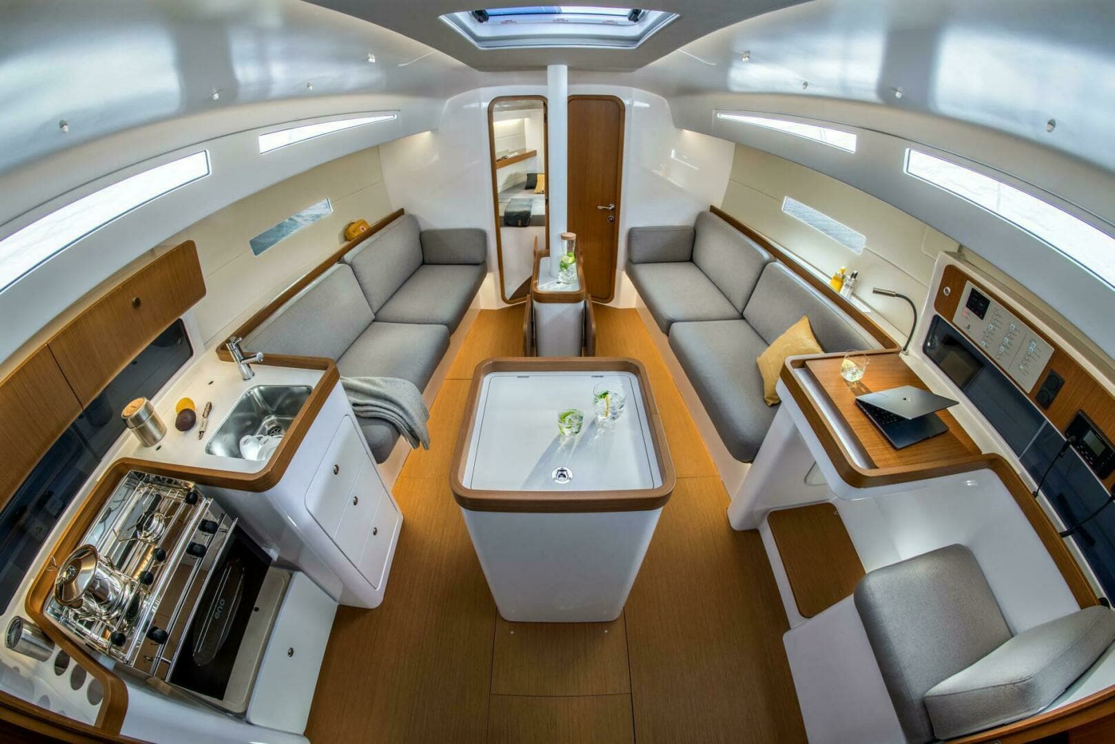 2026 Beneteau First 36 - Image 6