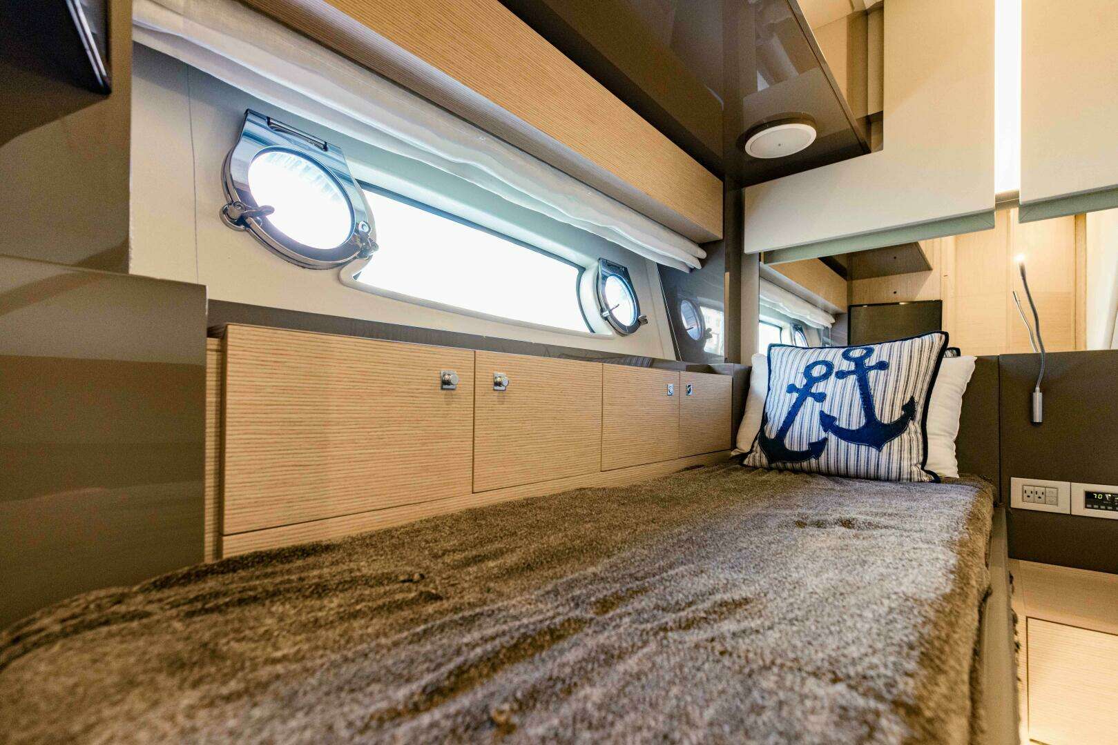 2017 Ferretti Yachts 750 - Image 101