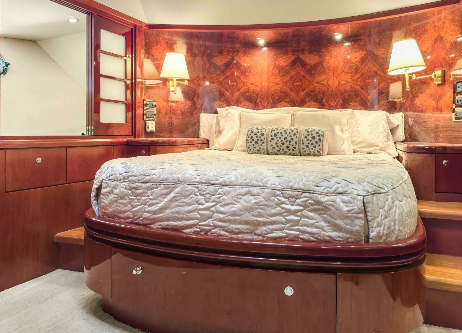 2005 Ocean Alexander 80 motoryacht - Image 51