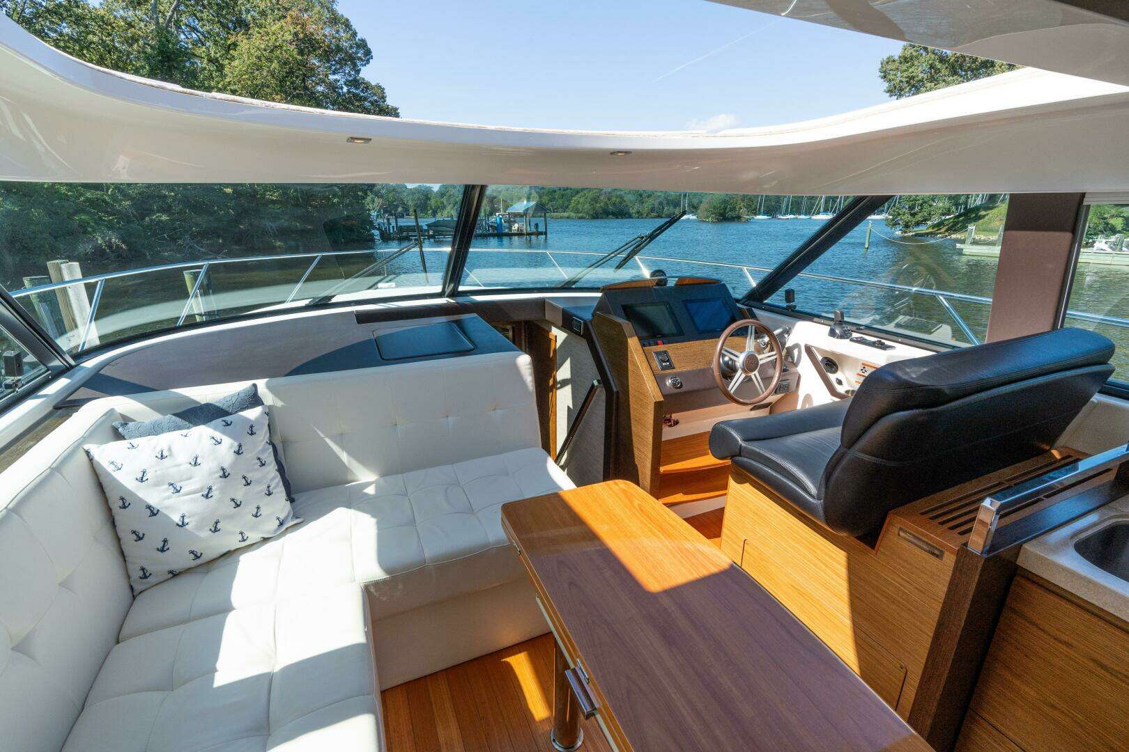 2015 Tiara Yachts 44 Coupe - Image 4