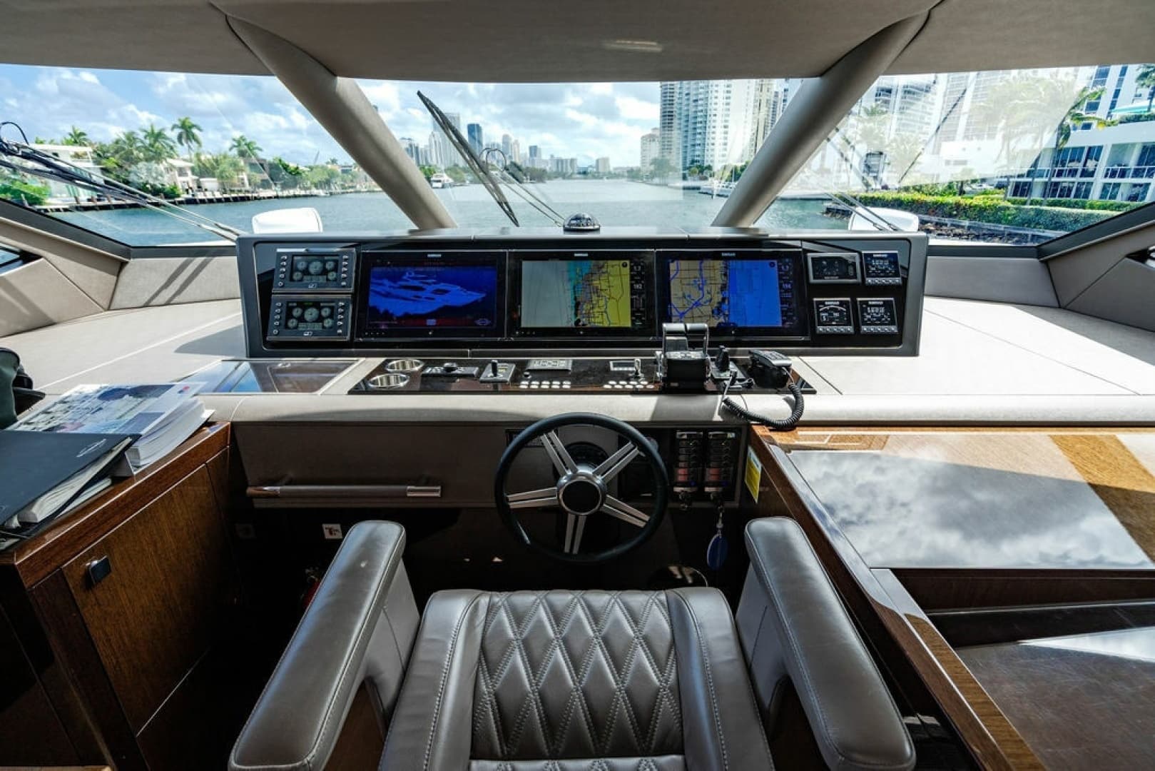 2019 Sunseeker 95 Motor Yacht - Image 83