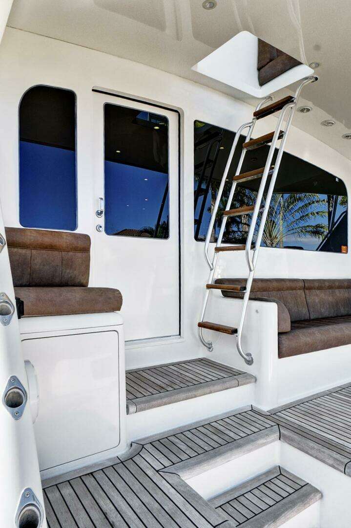 2008 Viking 74 Enclosed Bridge - Image 21