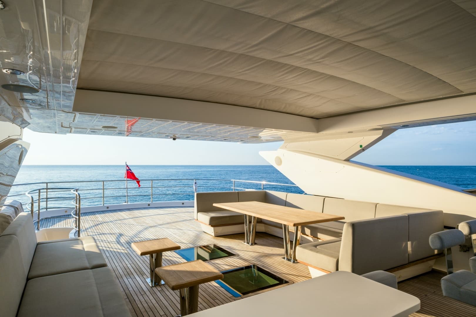 2018 Sunseeker Sunseeker 116 Yacht - Image 17