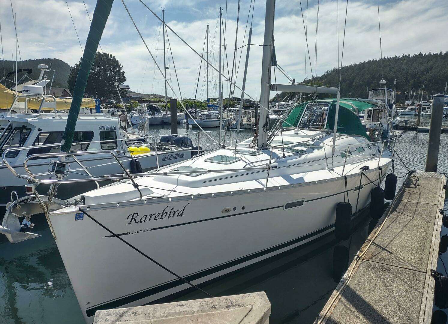 2004 Beneteau 393 - Image 2
