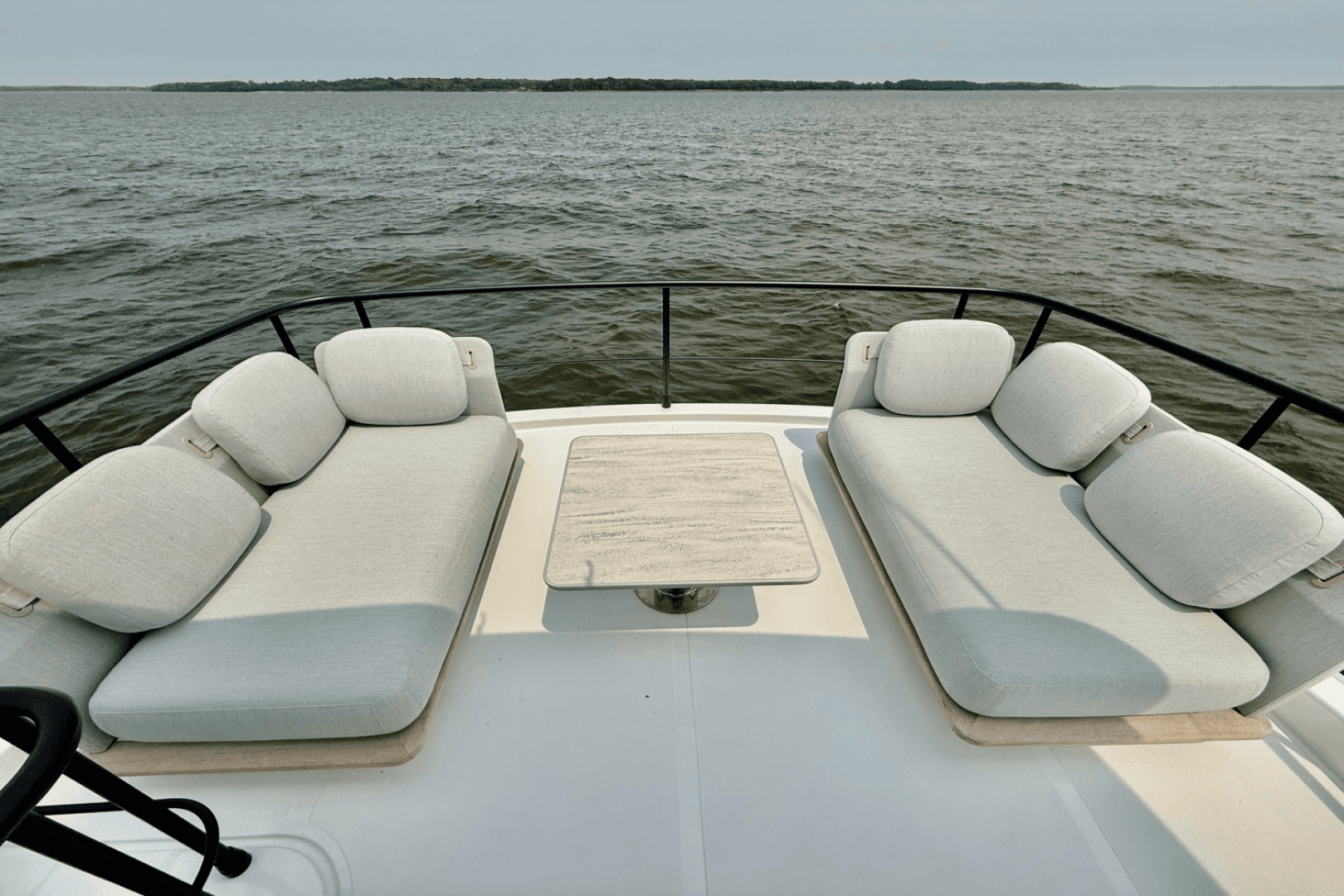 2026 Azimut Magellano 60 - Image 87