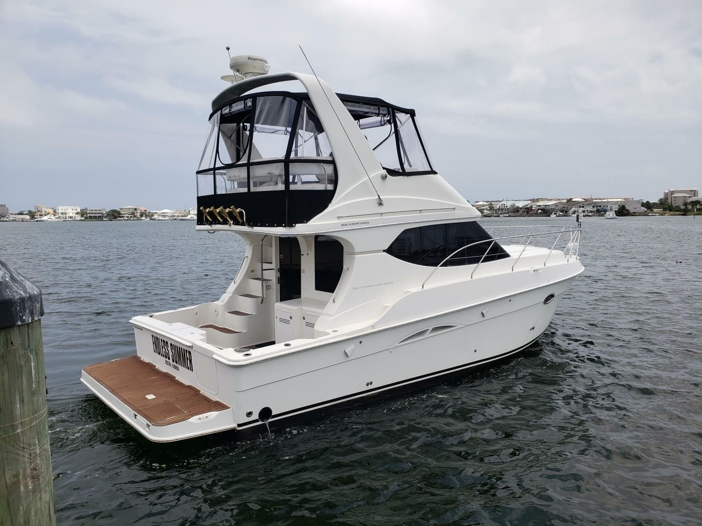 2006 Silverton 34 Convertible - Image 3