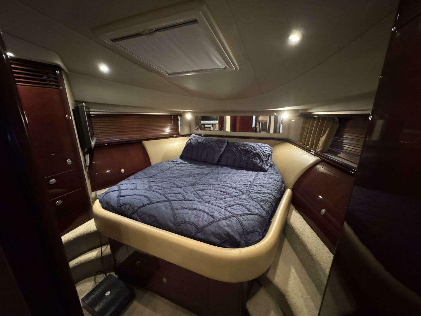 2007 Sea Ray 58 Sedan Bridge - Image 31