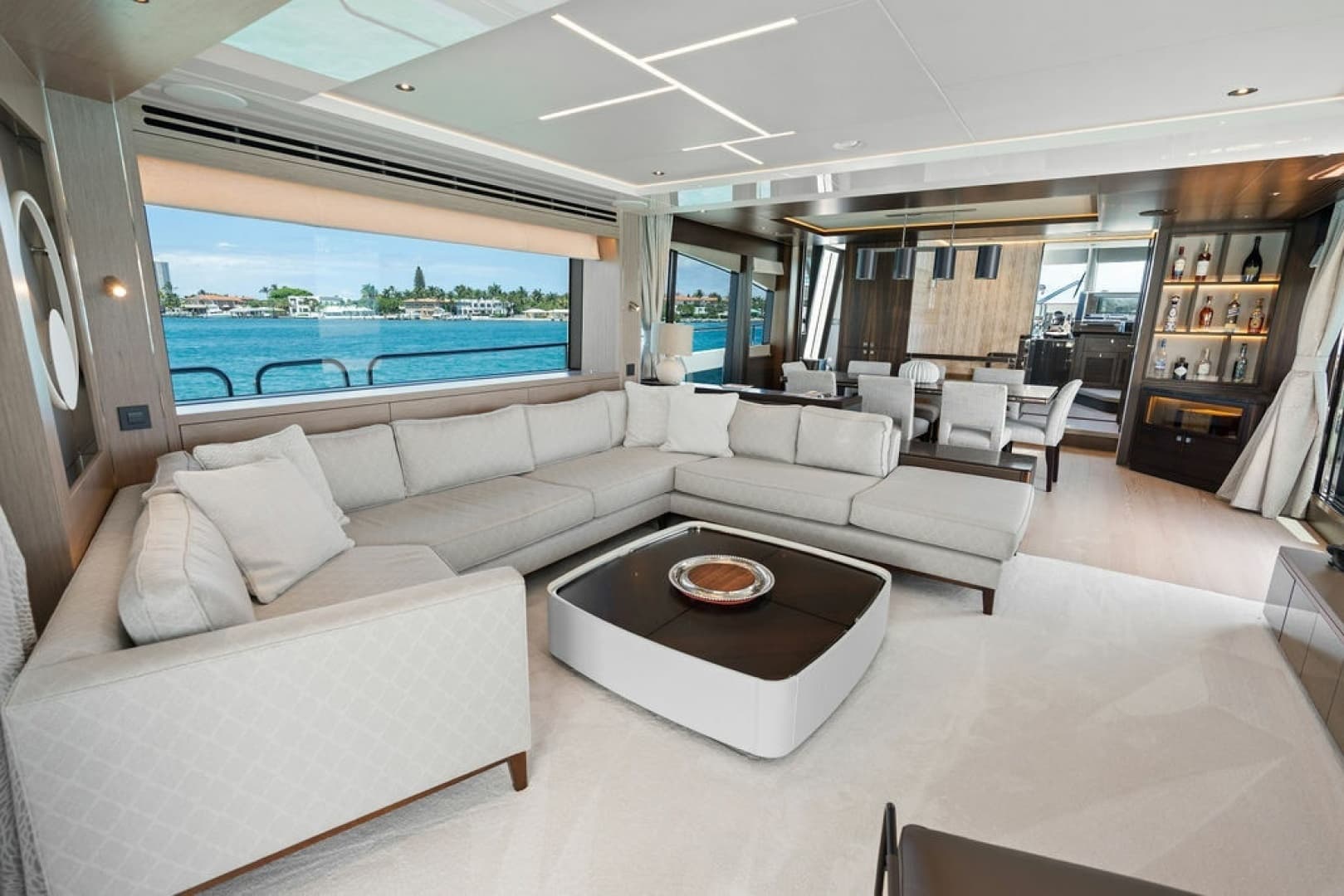 2026 Sunseeker 88 Yacht - Image 44