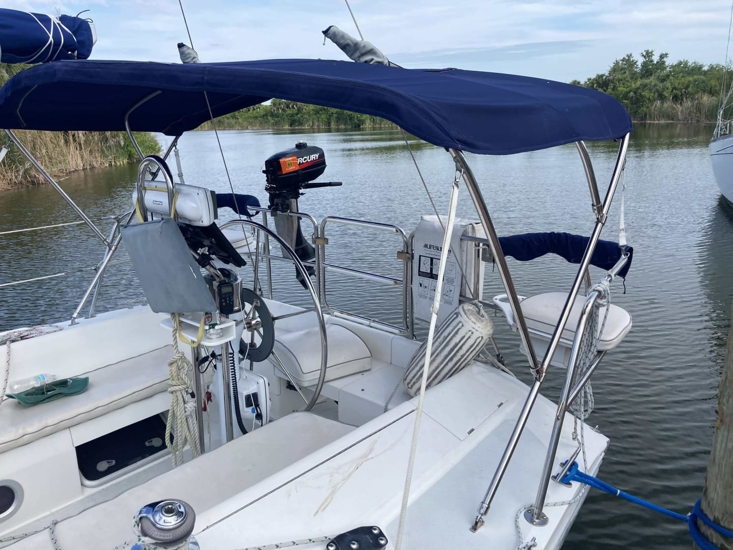 2003 Catalina 320 - Image 8