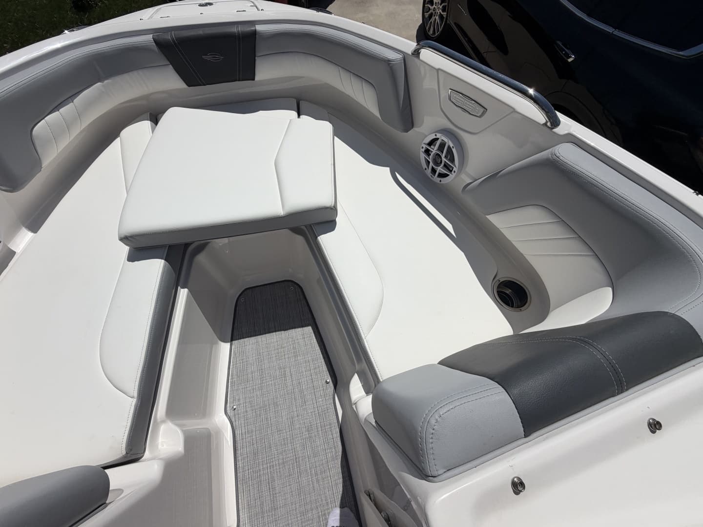 2022 Chaparral 21 SSi - Image 27