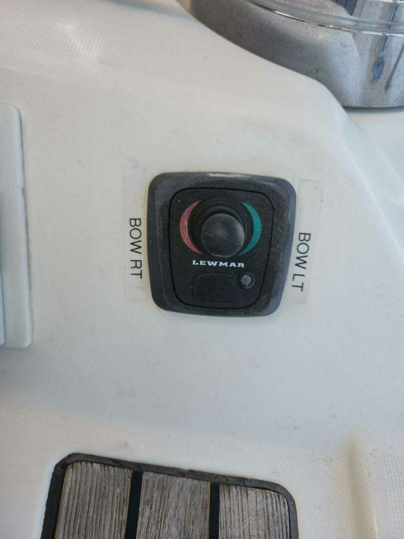 2011 Beneteau Oceanis 49 - Image 17