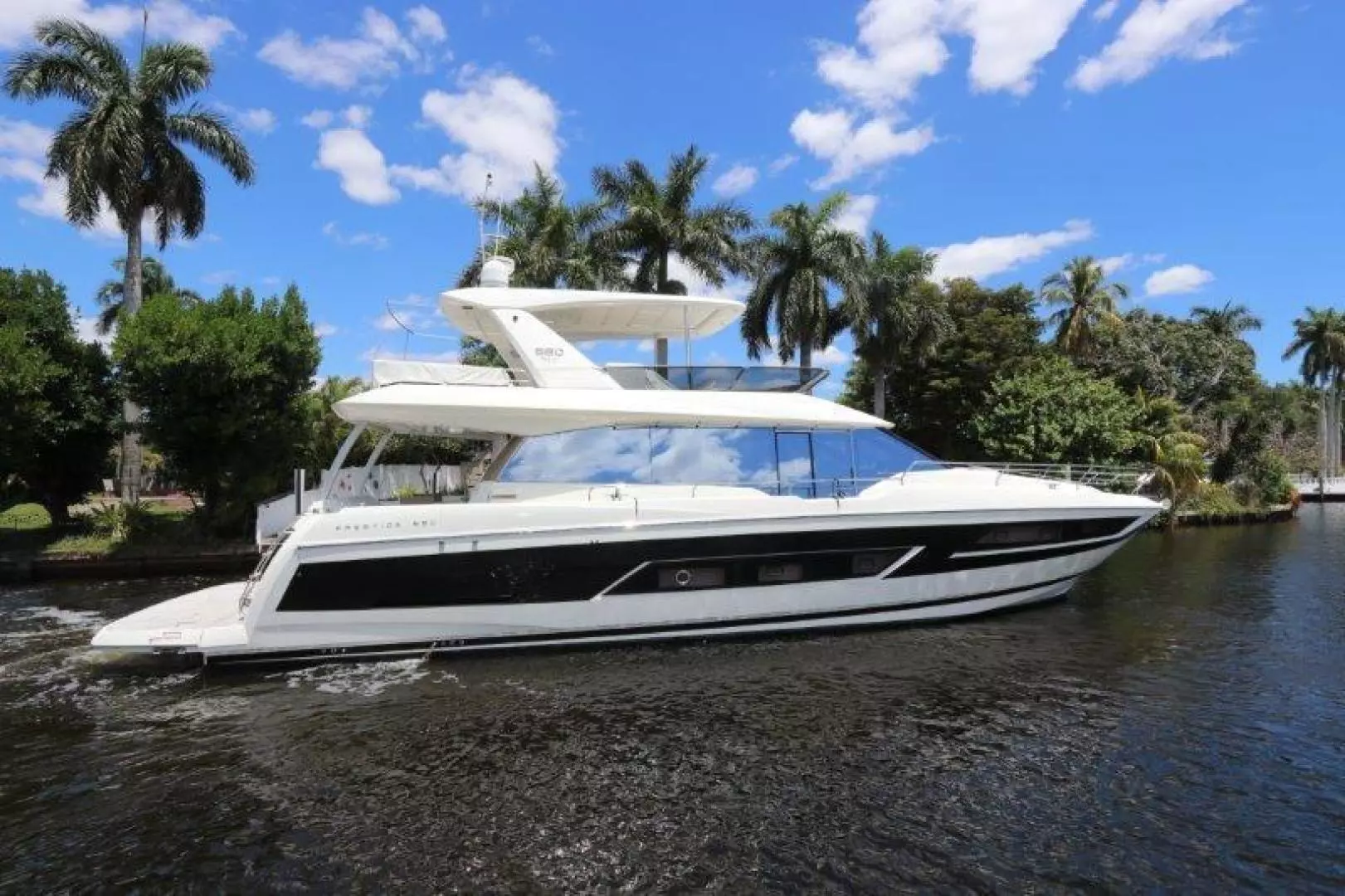 2017 Prestige Motoryacht - Image 3