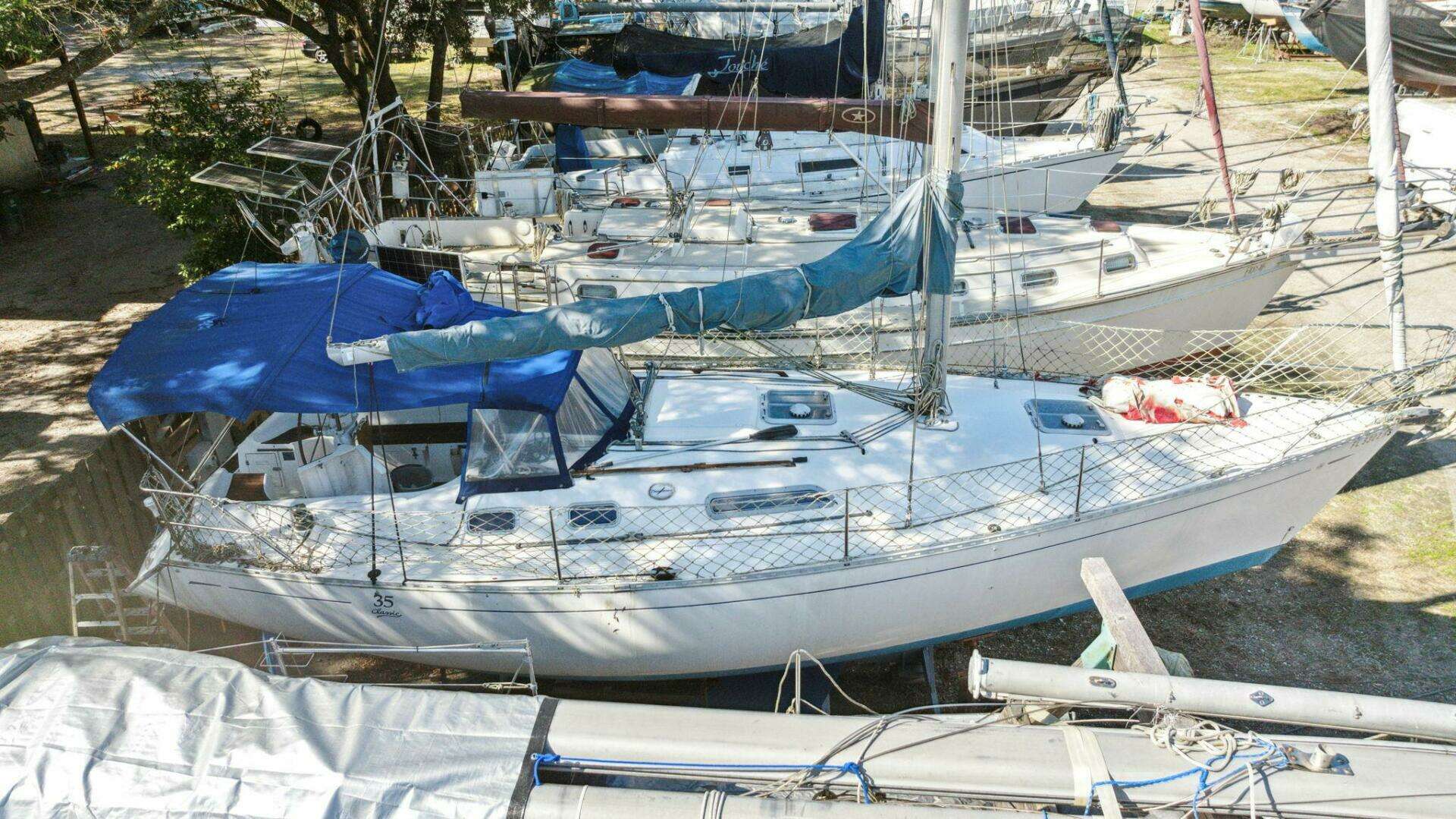 1998 Dufour 35 Classic - Image 7