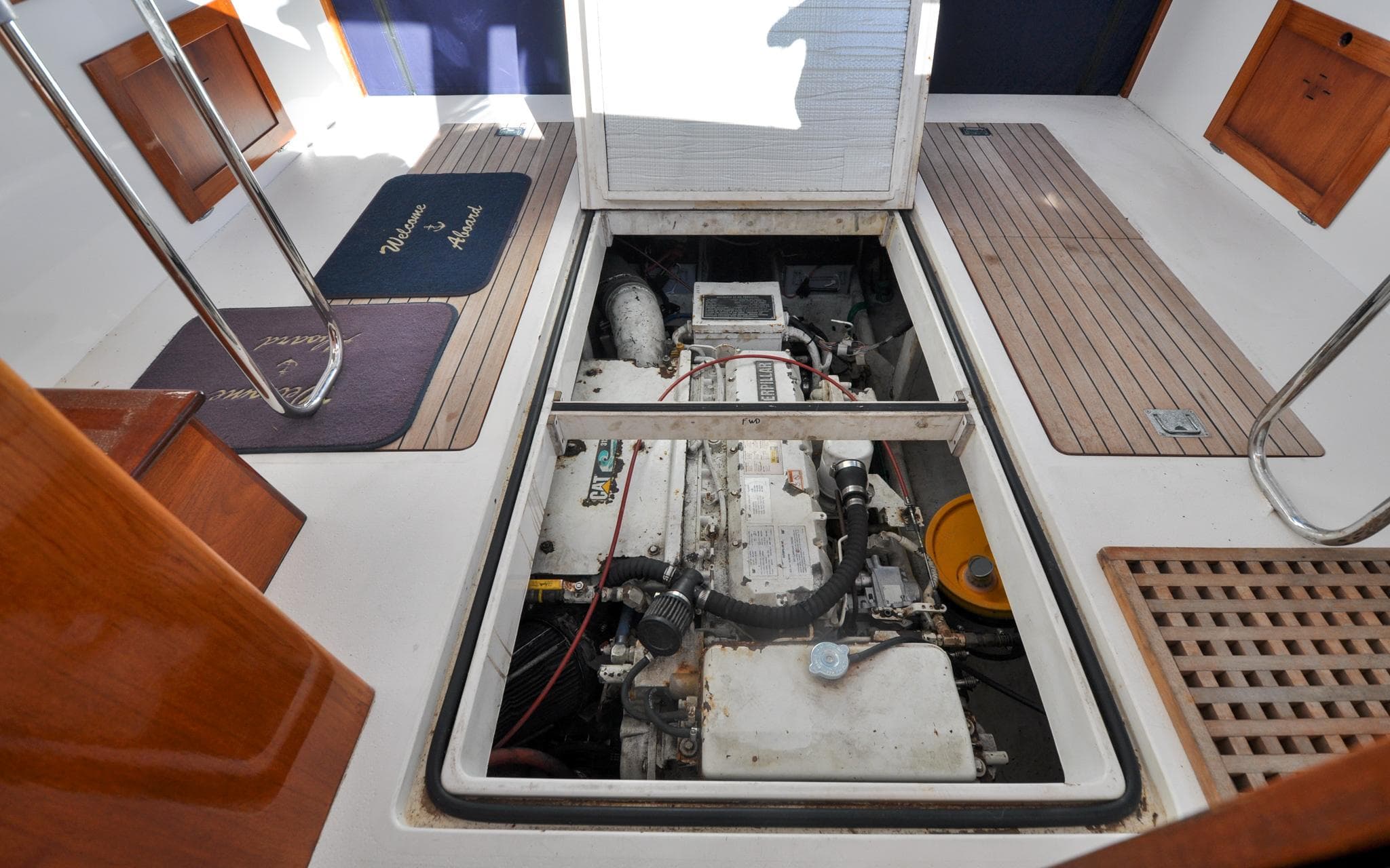 Wilbur 34 - Kingfisher - Engine Compartment