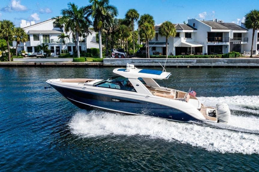 2019 Sea Ray SLX 400 Outboard