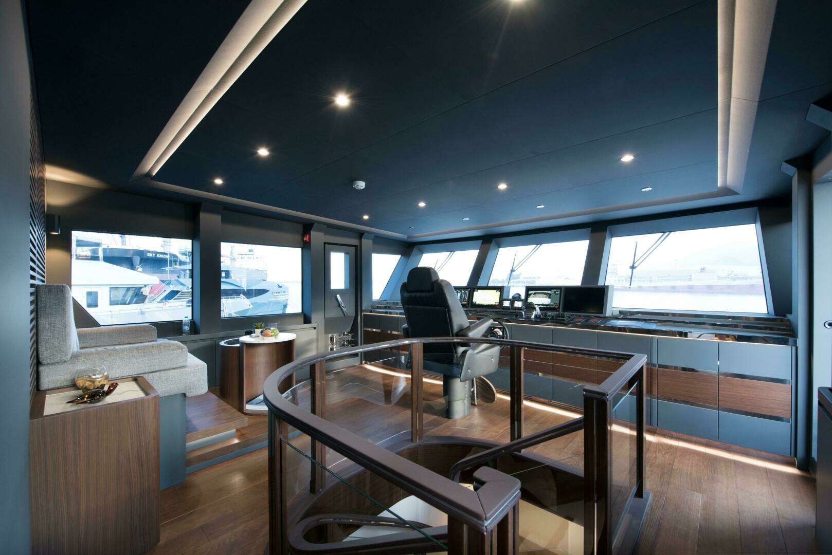 2026 Lazzara Yachts UHV 100 - Image 26