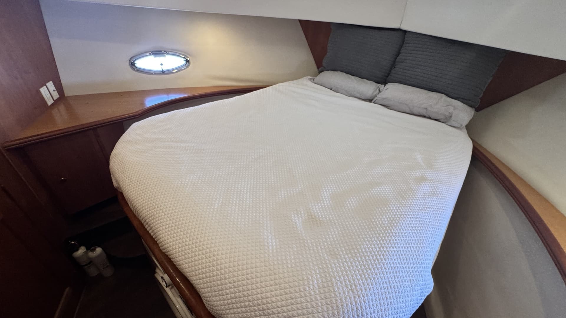 2003 Silverton 43 Motor Yacht - Image 45