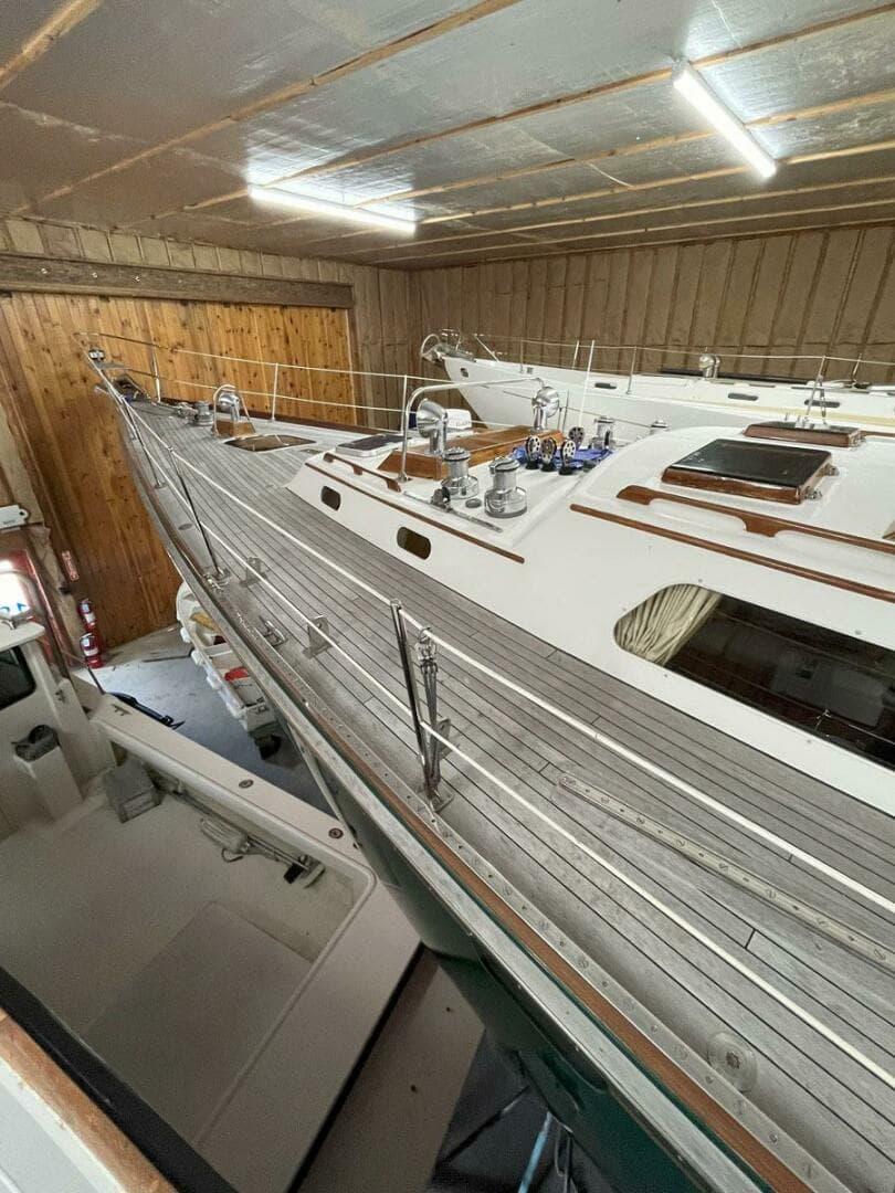2001 Hinckley Sou'wester 59 CC Sloop - Image 10