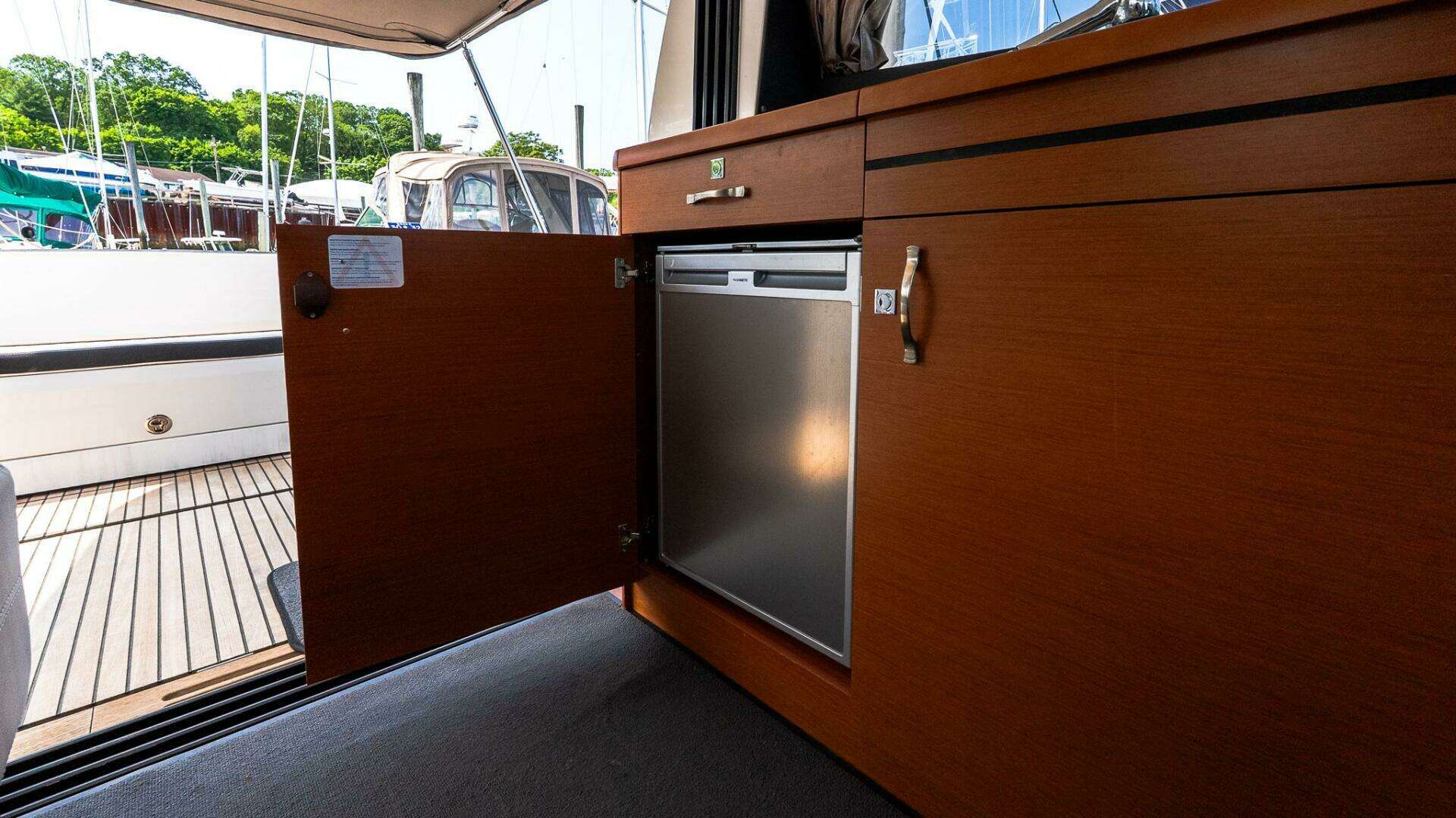 2018 Jeanneau NC 11 - Image 32