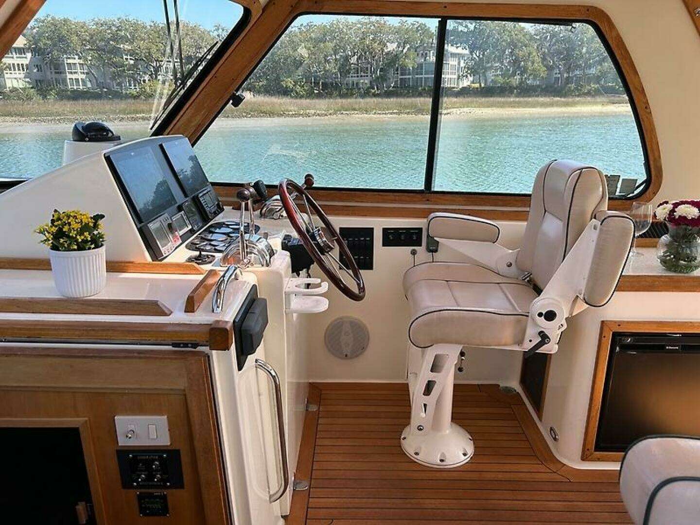 2004 Sabre 42 Express - Image 15