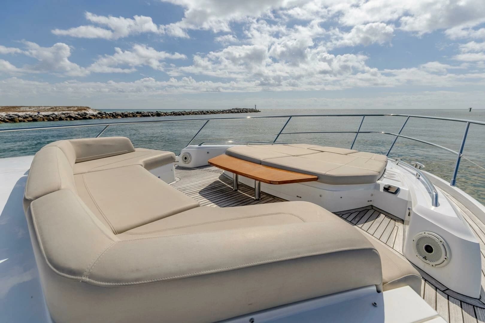 2019 Princess S65 - Image 59
