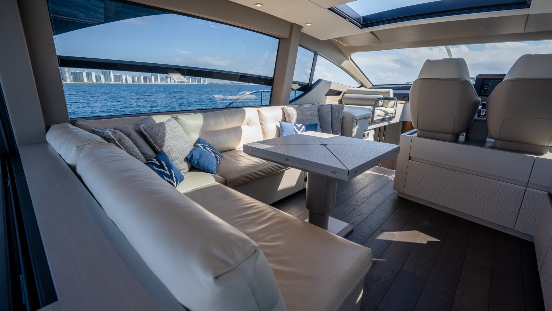 2024 Pershing 7X - Image 40