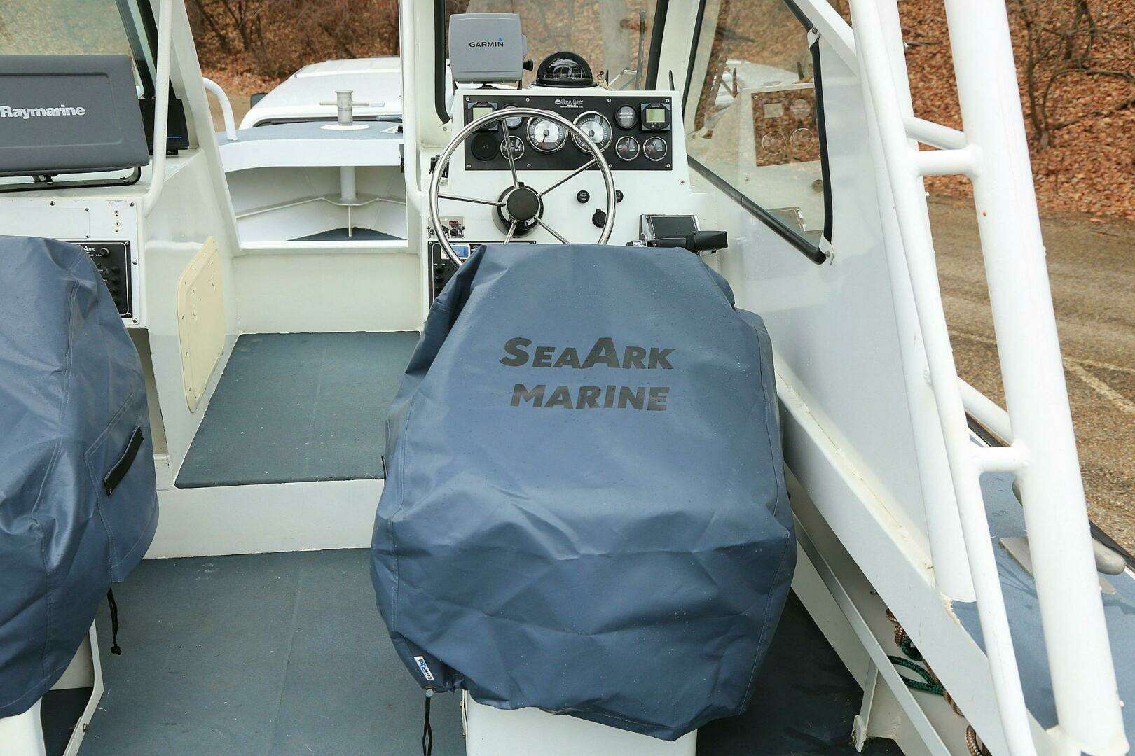 2002 SeaArk 25 V Commander SAMA 365 - Image 131