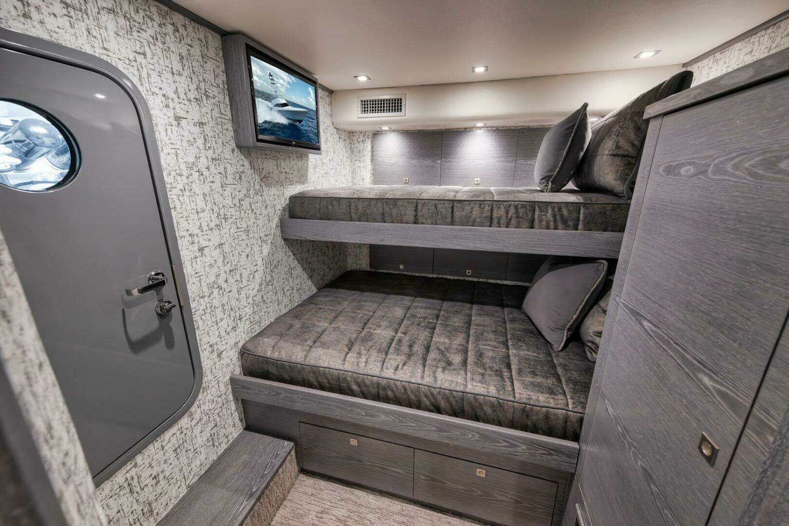2024 Viking Convertible - Image 56