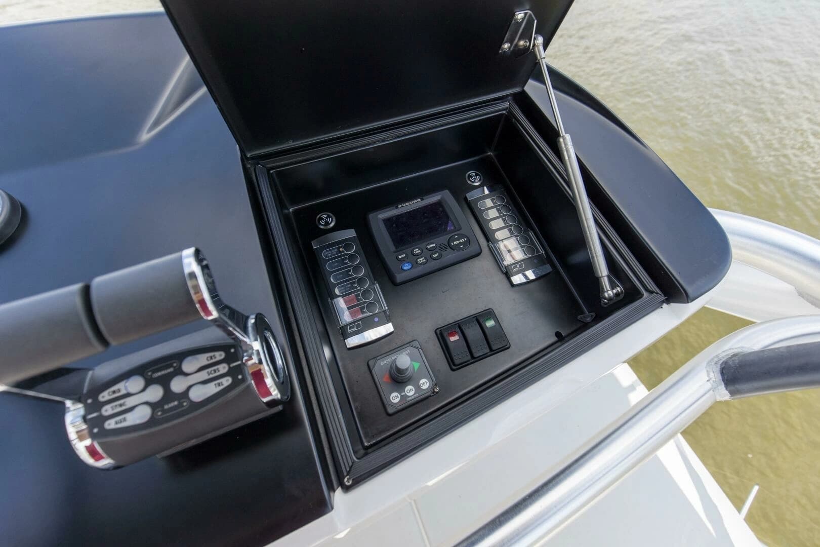 2016 Viking 92 Enclosed Bridge - Image 54