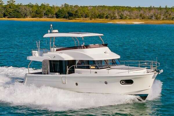 2022 Beneteau Swift Trawler
