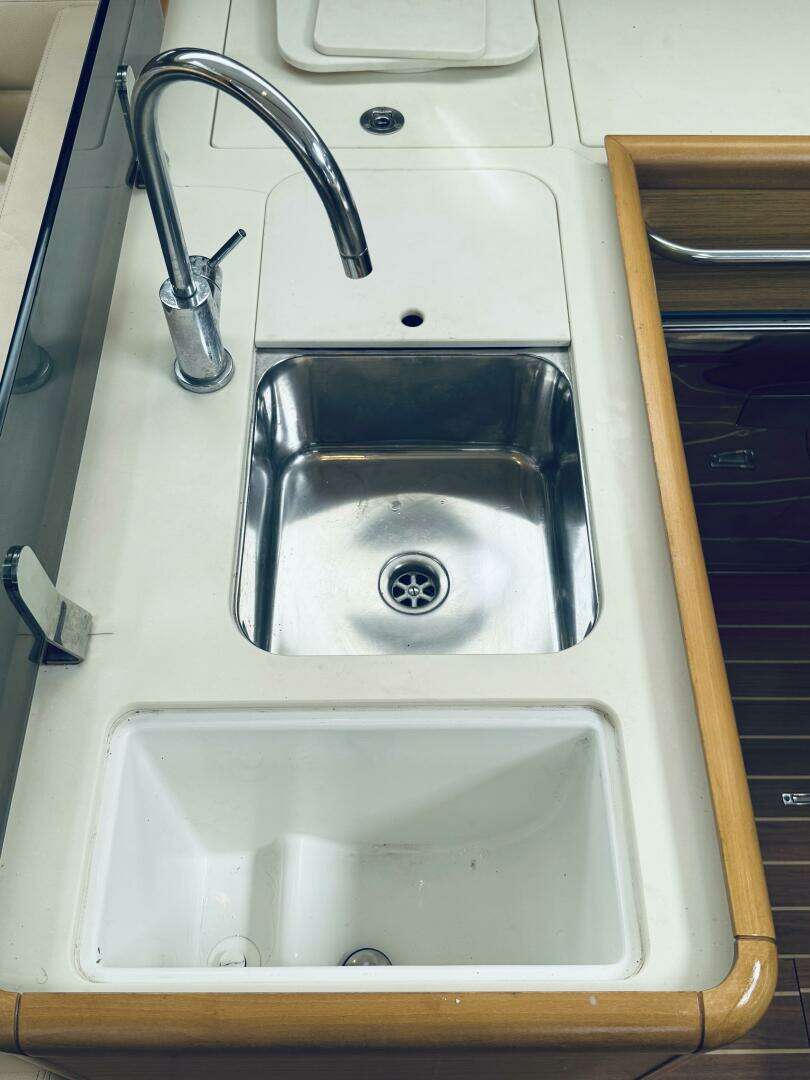 2008 Jeanneau Sun Odyssey 45 DS - Image 27