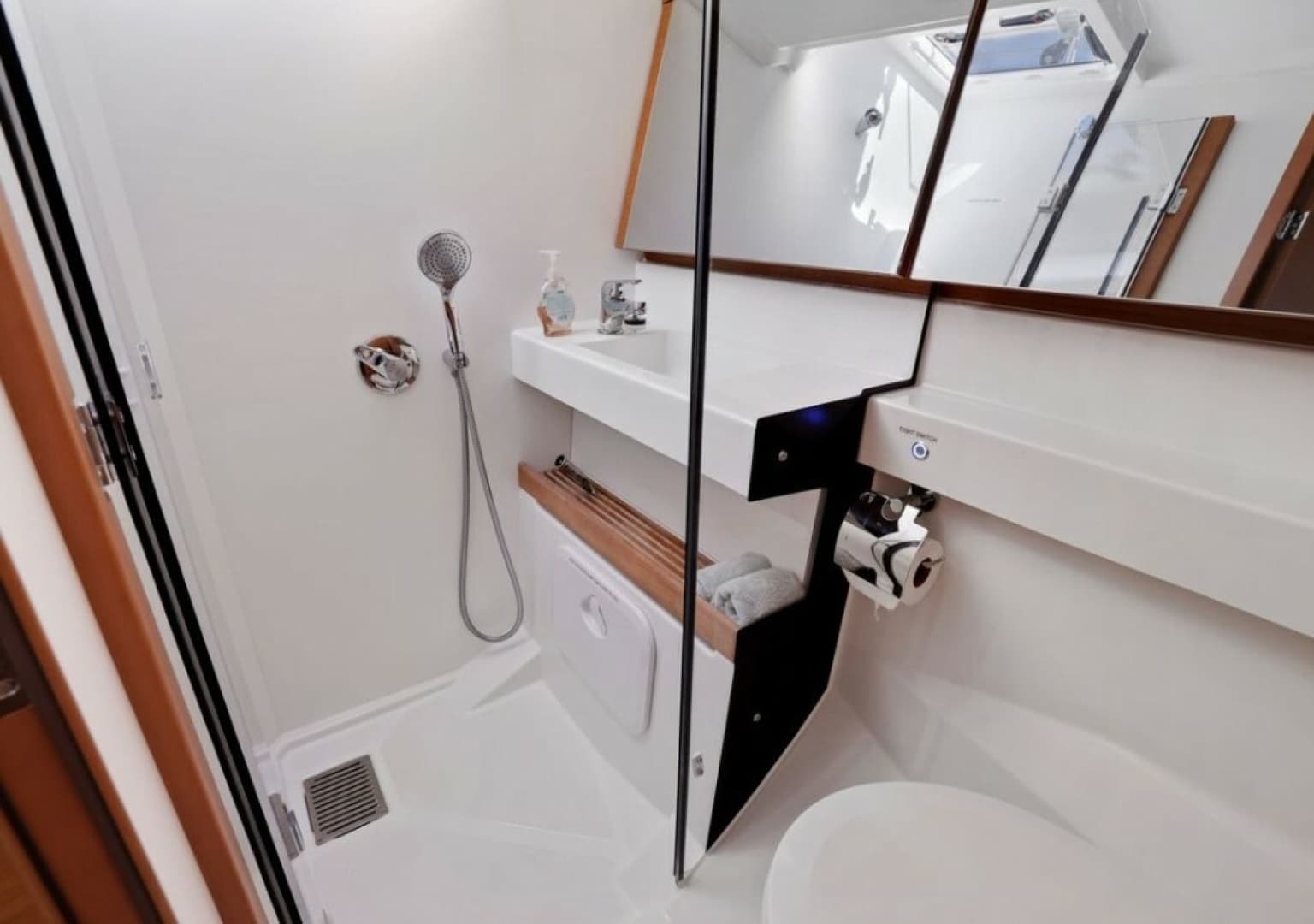 2018 Jeanneau Sun Odyssey 440 - Image 17