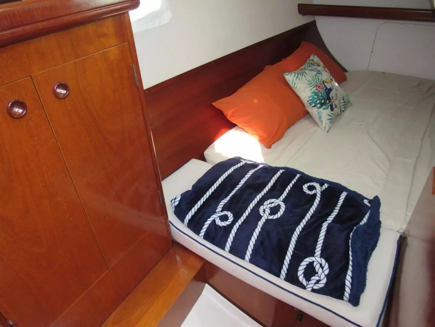 2001 Beneteau 331 - Image 10