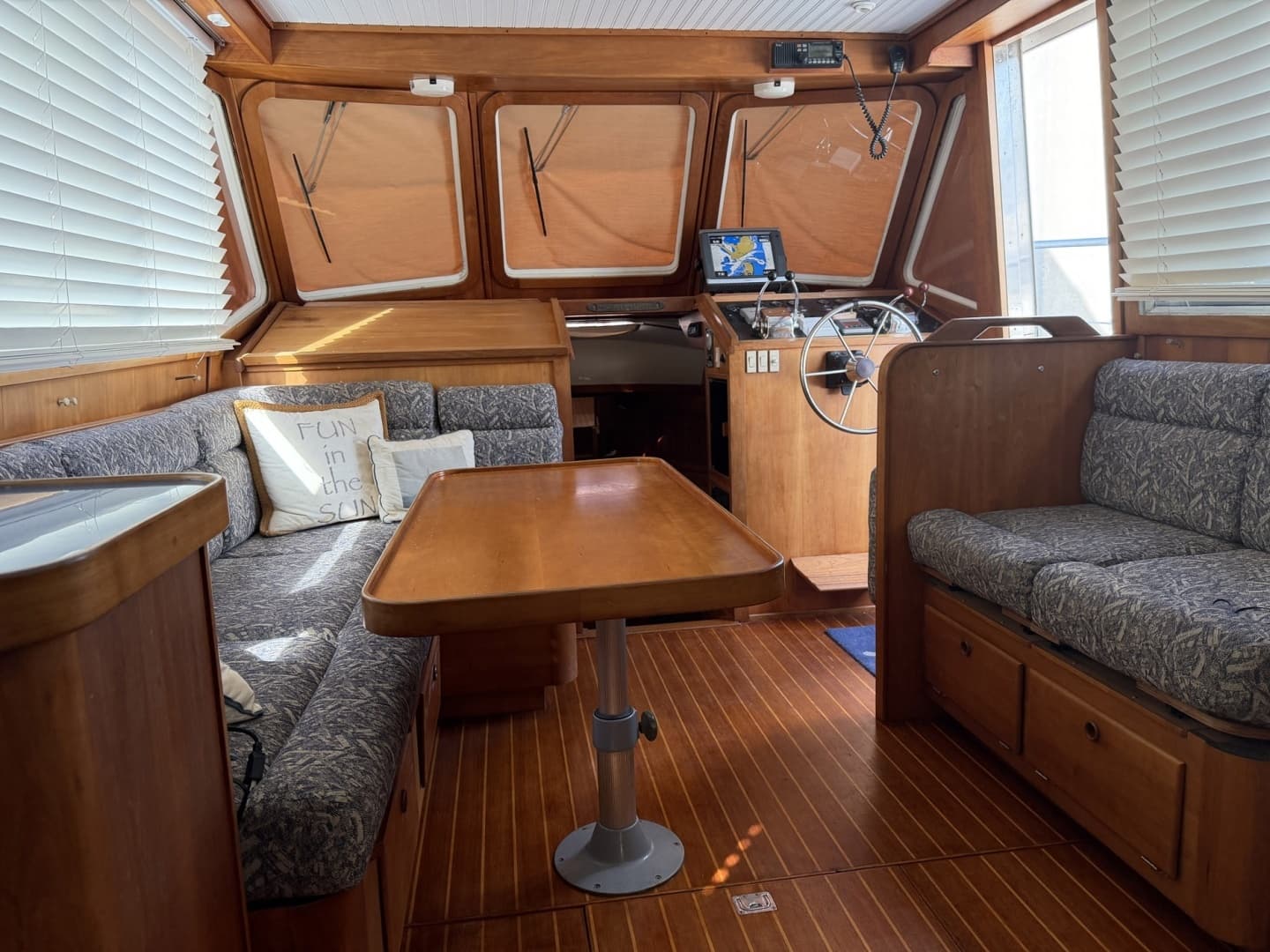 1997 Sabreline 36 Fast Trawler - Image 11
