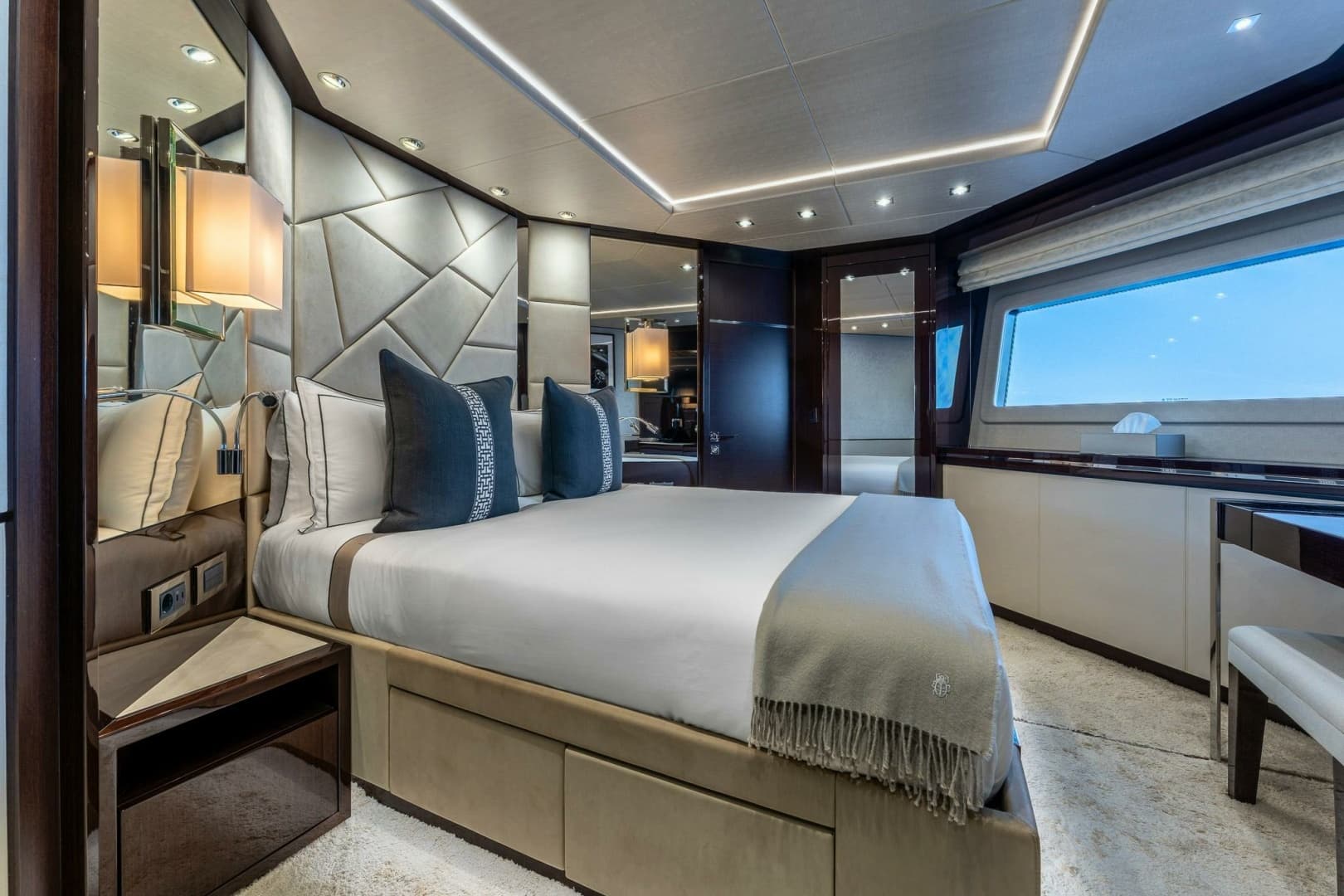 2020 Sunseeker Sunseeker 116 Yacht - Image 31